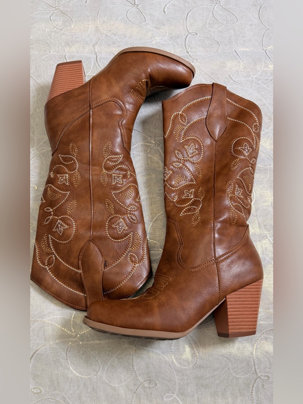 Brown Floral Embroidered Western Cowboy Boots – Size 36